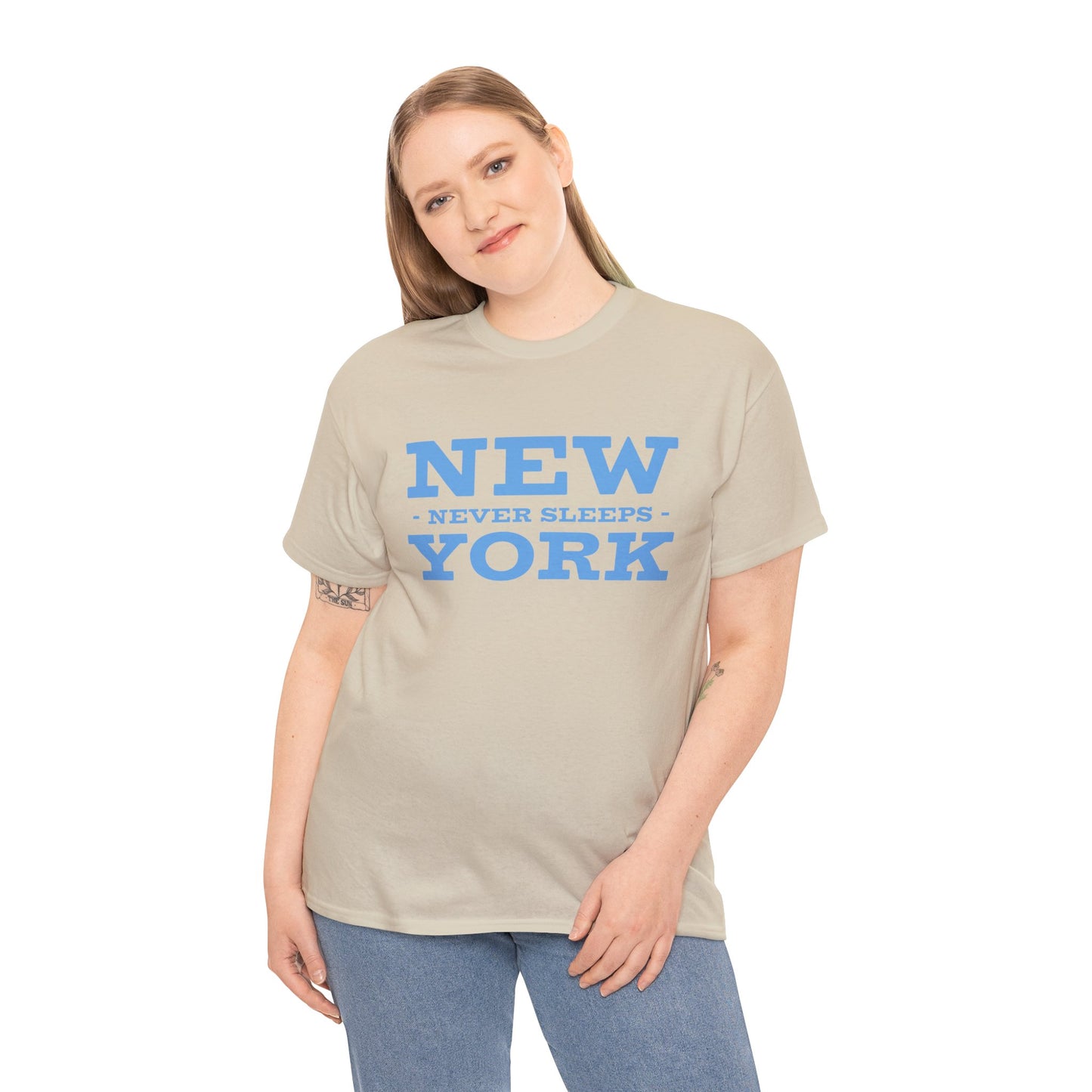 New York Never Sleeps T-Shirt - Unisex Heavy Cotton Tee