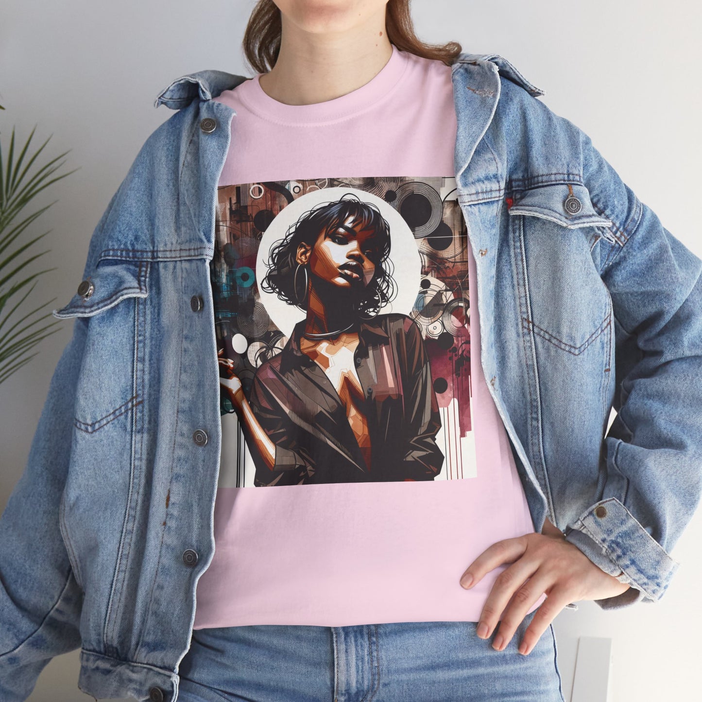 Beautiful Queen Tee - Unisex