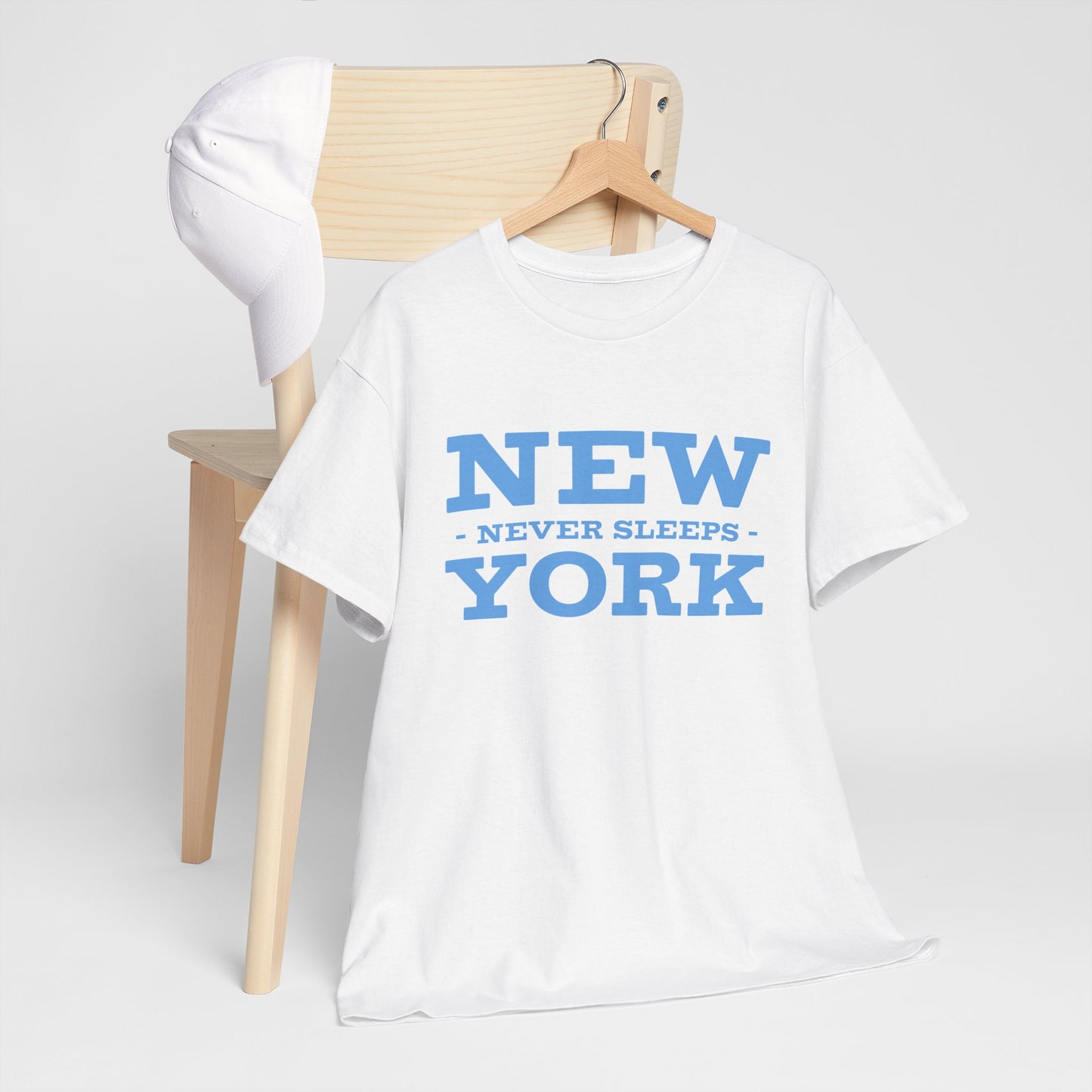 New York Never Sleeps T-Shirt - Unisex Heavy Cotton Tee