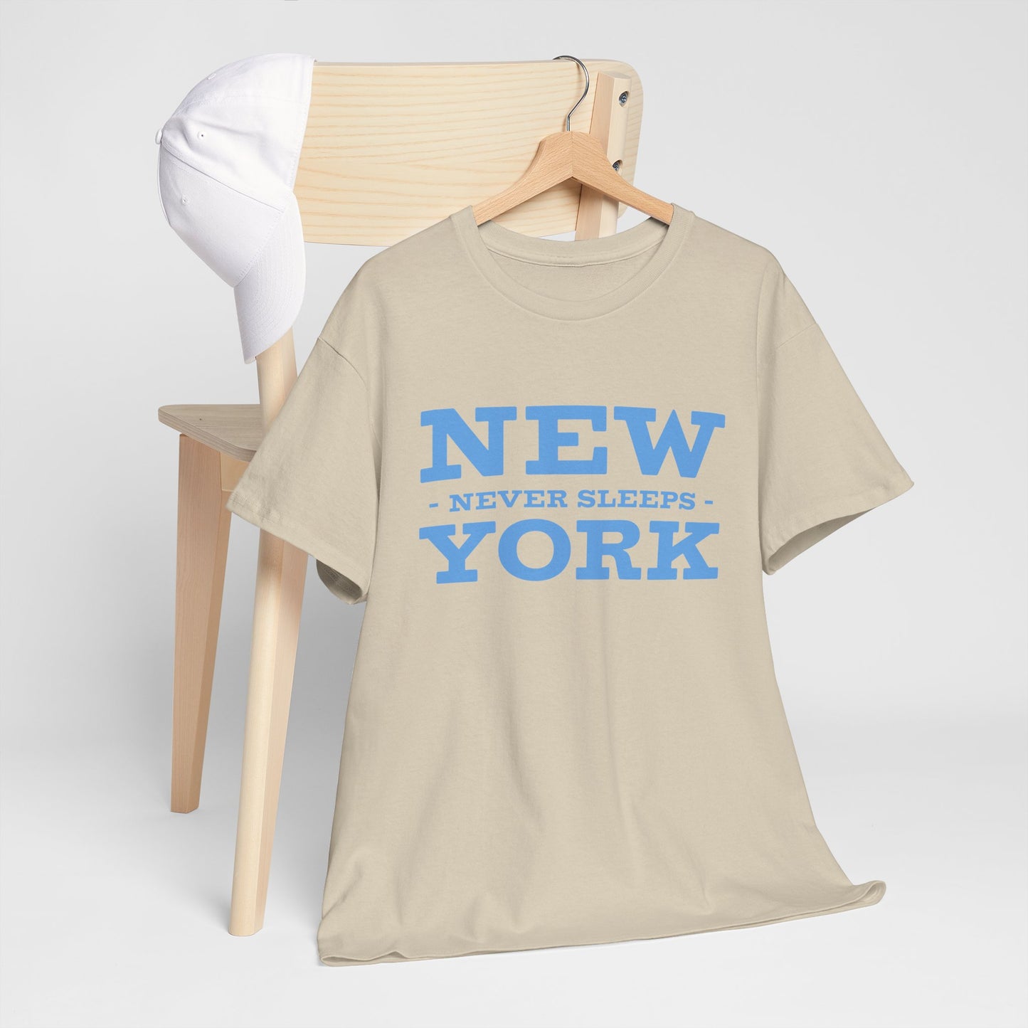 New York Never Sleeps T-Shirt - Unisex Heavy Cotton Tee